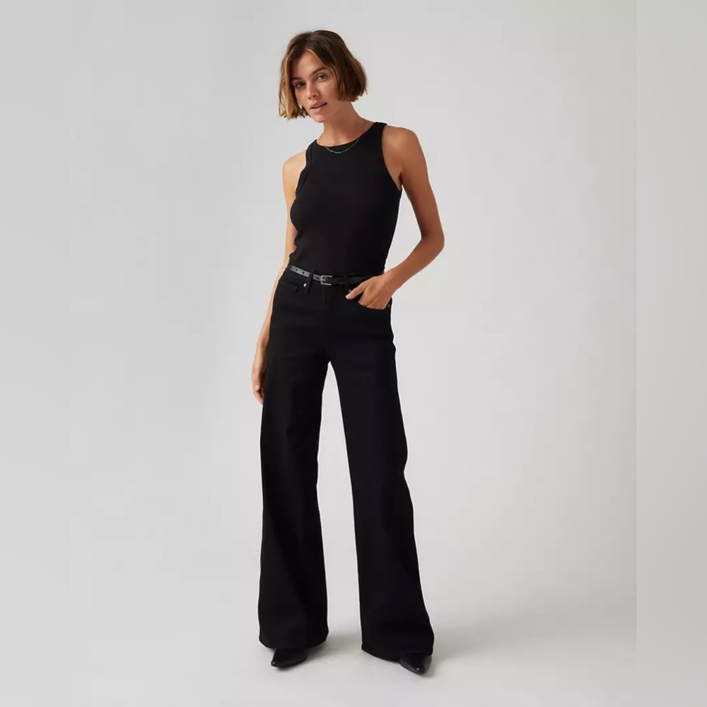 Brand: Levi’s | 318 Shaping Wide Leg Jeans